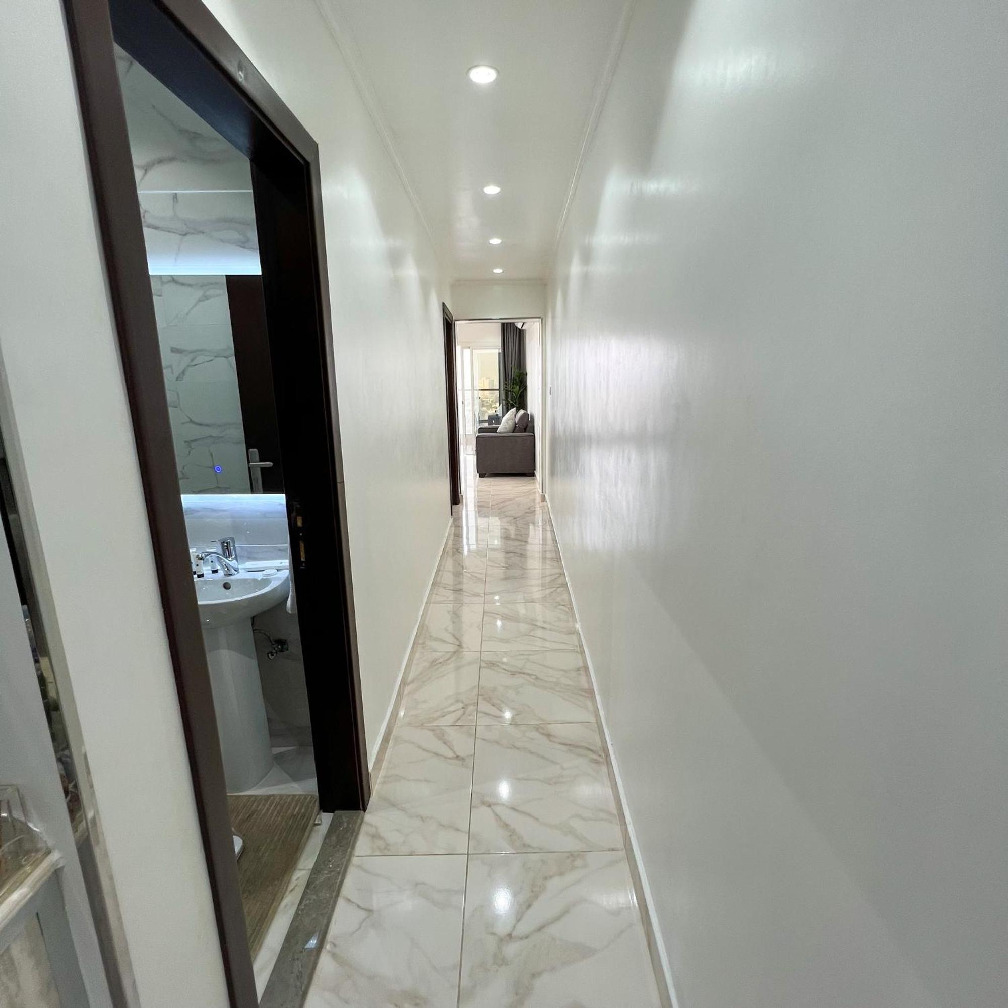 Almasarat Tower Sea View Apartment เจดดาห์ ภายนอก รูปภาพ