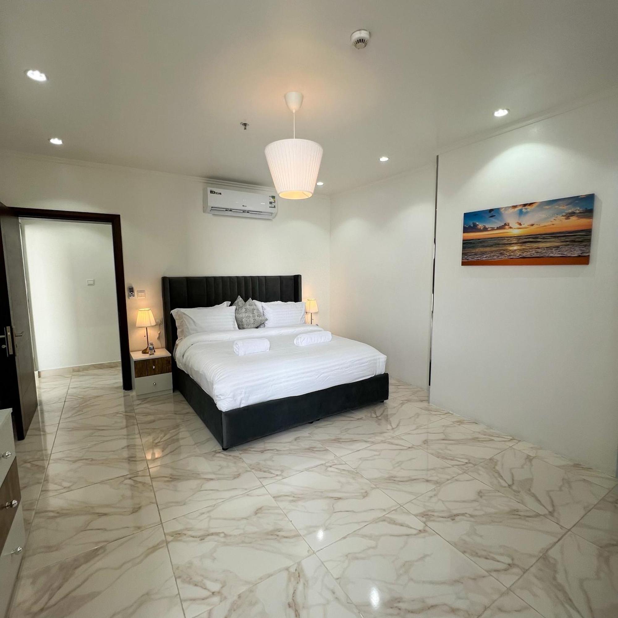 Almasarat Tower Sea View Apartment เจดดาห์ ภายนอก รูปภาพ